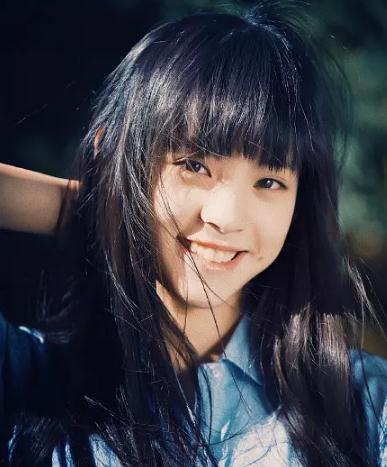 女主穿越娱乐圈觉醒吃瓜系统,女主觉醒吃瓜系统，开启娱乐圈风云录